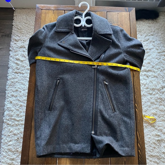 Gap women’s jacket - Picture 5 of 5